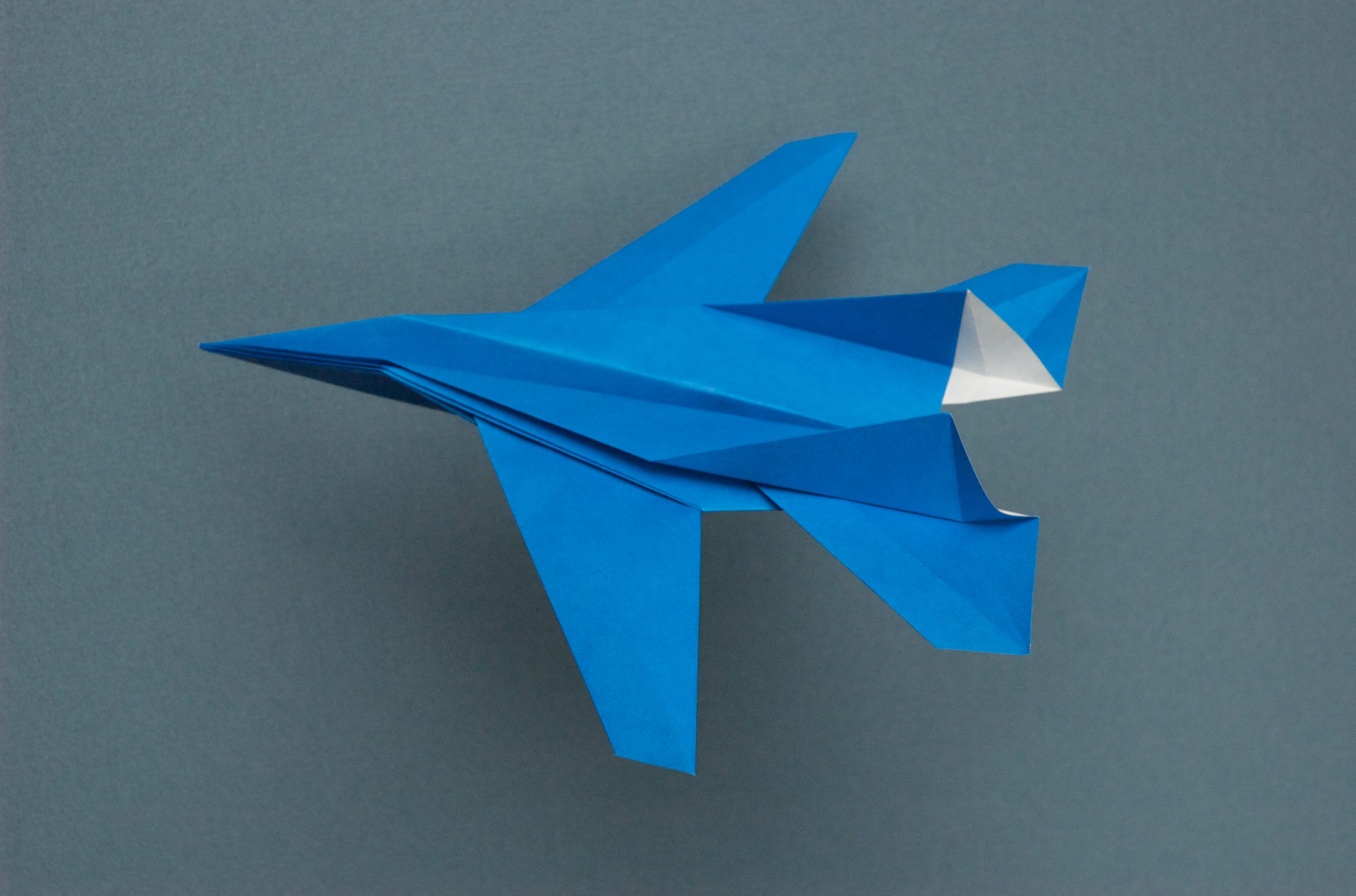 Michael LaFosse’s Origami Airplanes Origamido Studio